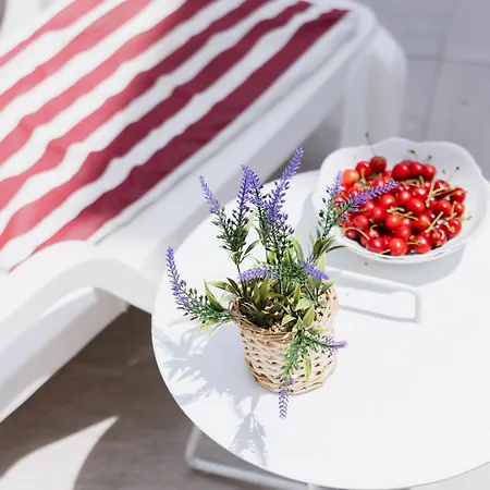 With Pool * Spalato