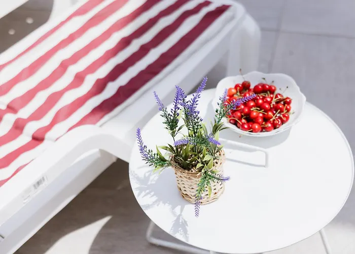 Vibe With Pool * سبليت