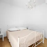 Villa Vibe With Pool